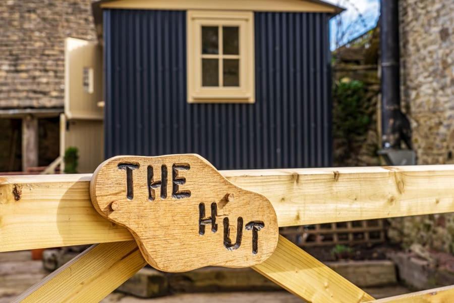 فيلا ستونهاوسفي The Baytree Shepherds Hut المظهر الخارجي الصورة